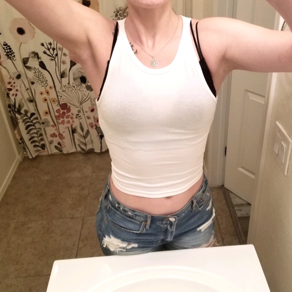 White crop tank top